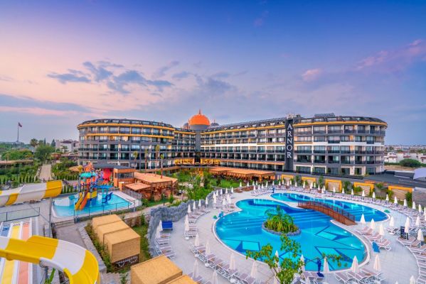 ARNOR DELUXE HOTEL and SPA
