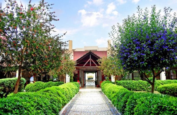 TIANA BEACH RESORT