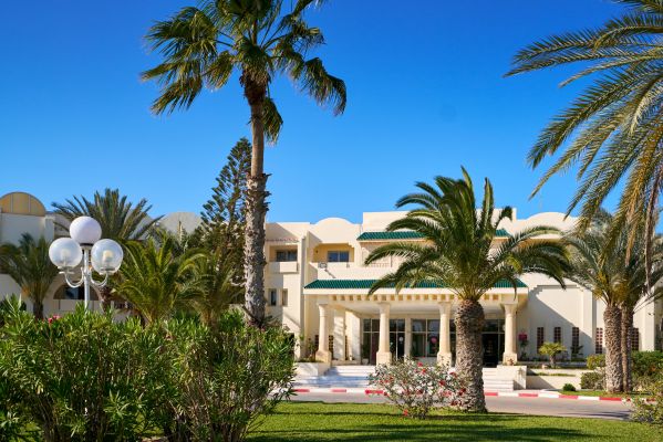 LES QUATRE SAISONS (ex. BAYA BEACH)