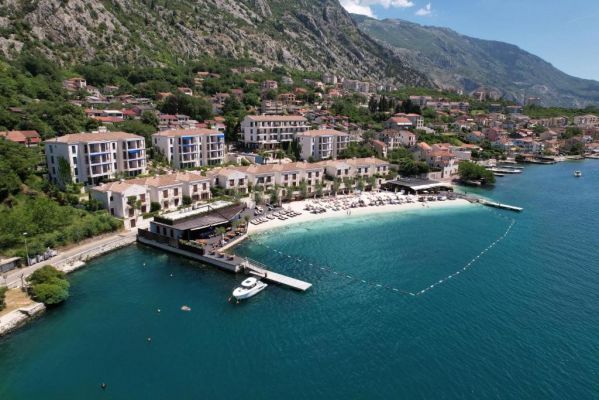 HUMA KOTOR BAY HOTELAND VILLAS